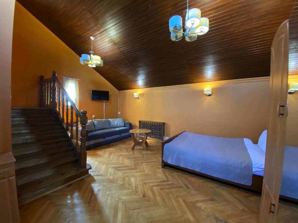 Olena Resort Bryukhovychi Bagian luar foto
