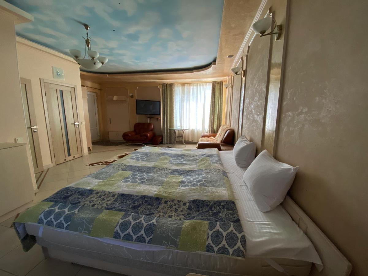 Olena Resort Bryukhovychi Bagian luar foto