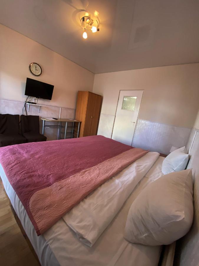 Olena Resort Bryukhovychi Bagian luar foto