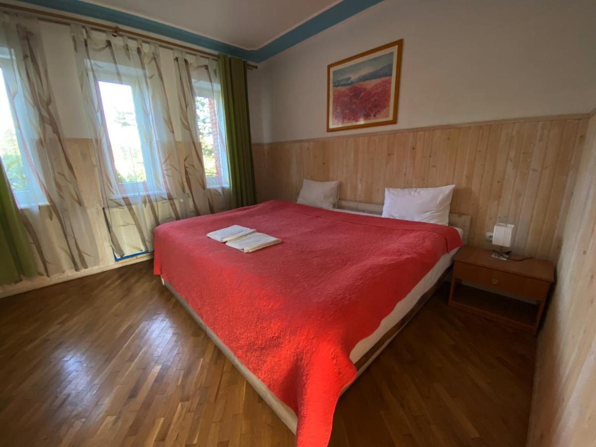Olena Resort Bryukhovychi Bagian luar foto