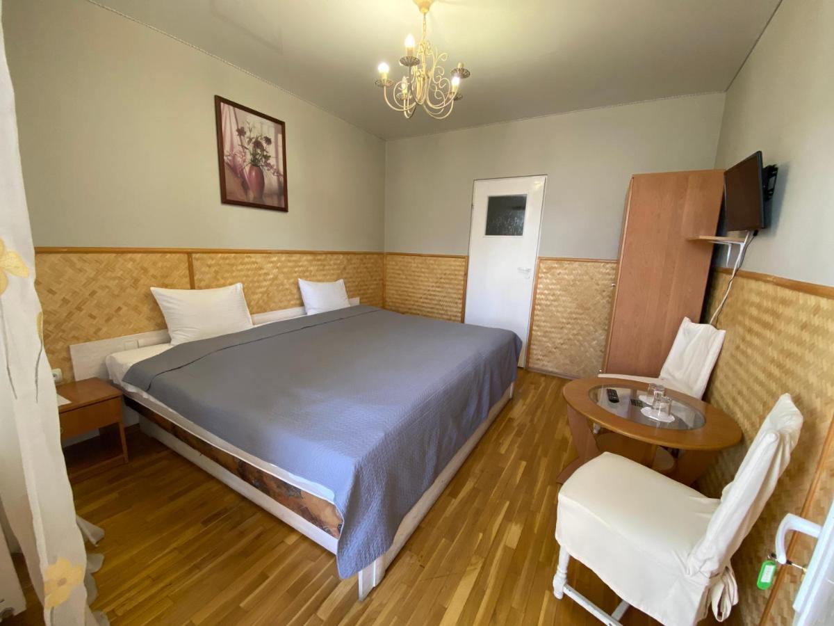 Olena Resort Bryukhovychi Bagian luar foto