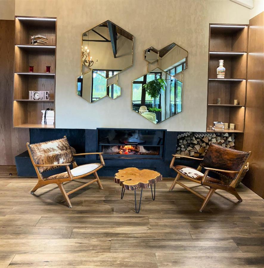 Olena Resort Bryukhovychi Bagian luar foto