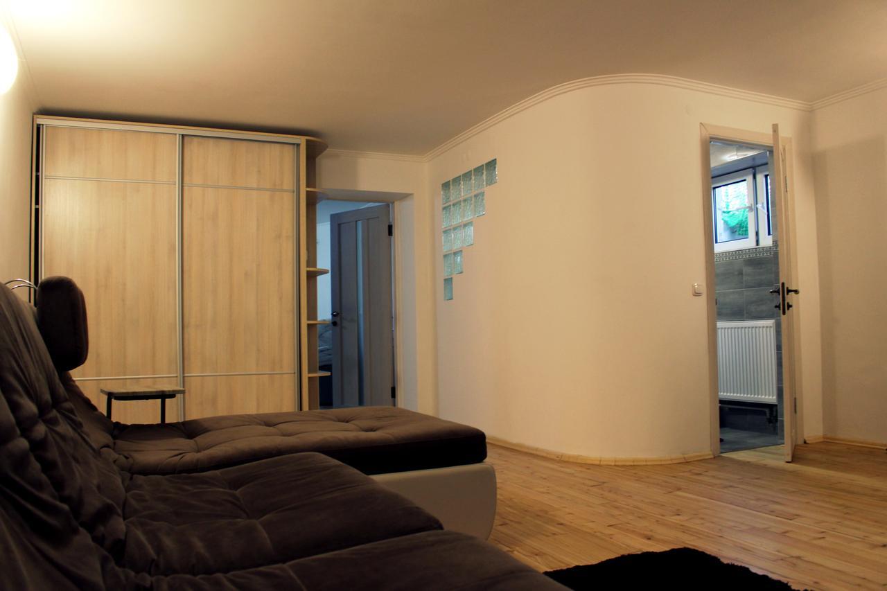 Olena Resort Bryukhovychi Bagian luar foto